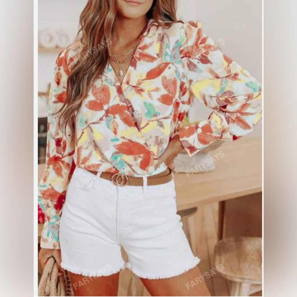 Cute long sleeve top, size large, never worn